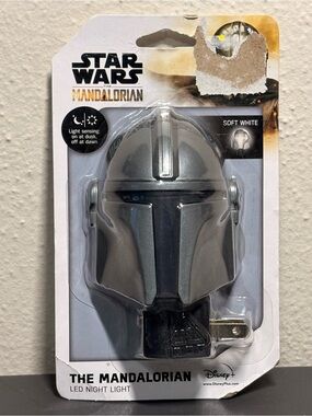 Star Wars The Mandalorian‎ Helmet LED Night Light - Silver/Black